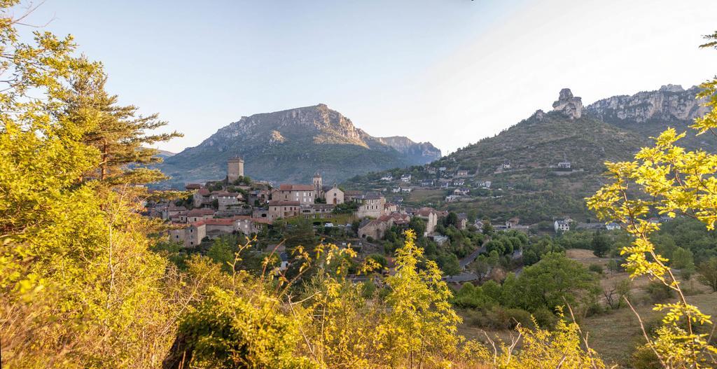 Ermitage De Peyreleau Bed & Breakfast ภายนอก รูปภาพ