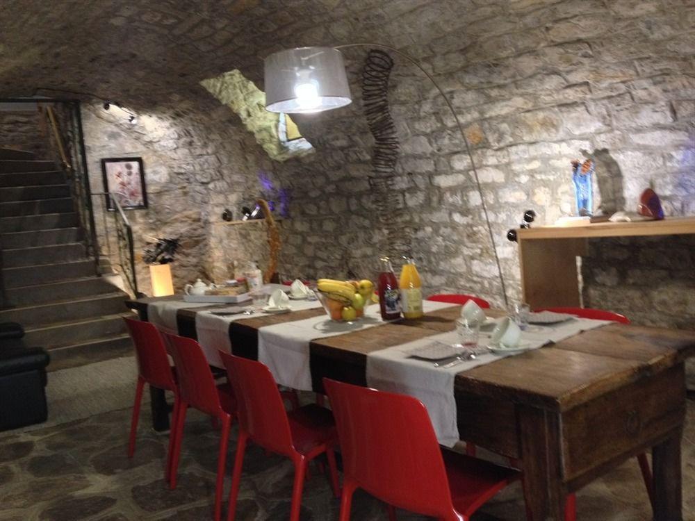 Ermitage De Peyreleau Bed & Breakfast ภายนอก รูปภาพ
