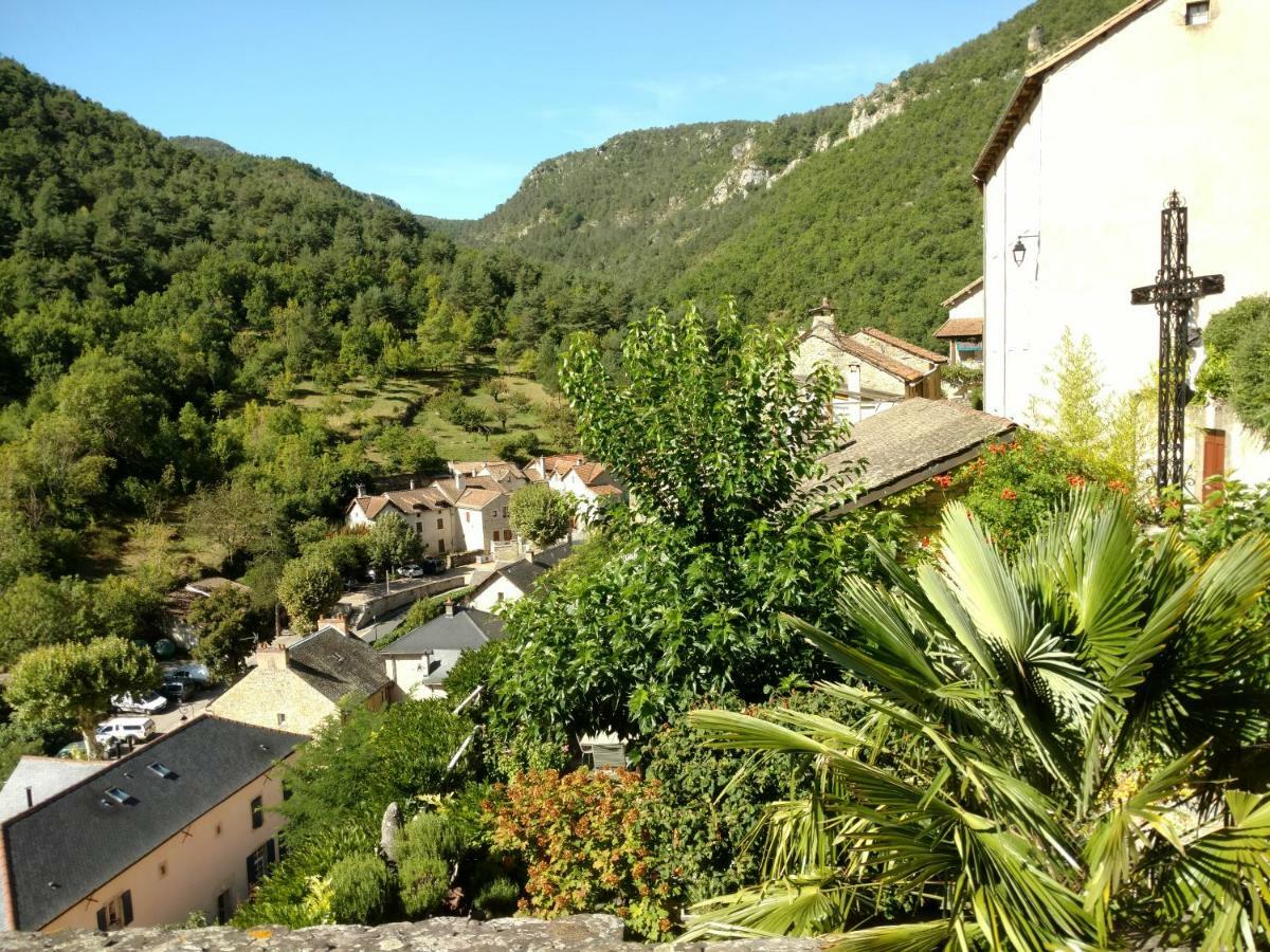 Ermitage De Peyreleau Bed & Breakfast ภายนอก รูปภาพ